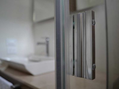 PROYEKTA SOLUCIONES COMPLEMENTO HERRAJES BAÑO (6)