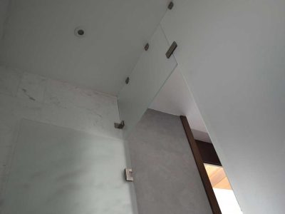 PROYEKTA SOLUCIONES COMPLEMENTO HERRAJES BAÑO (9)